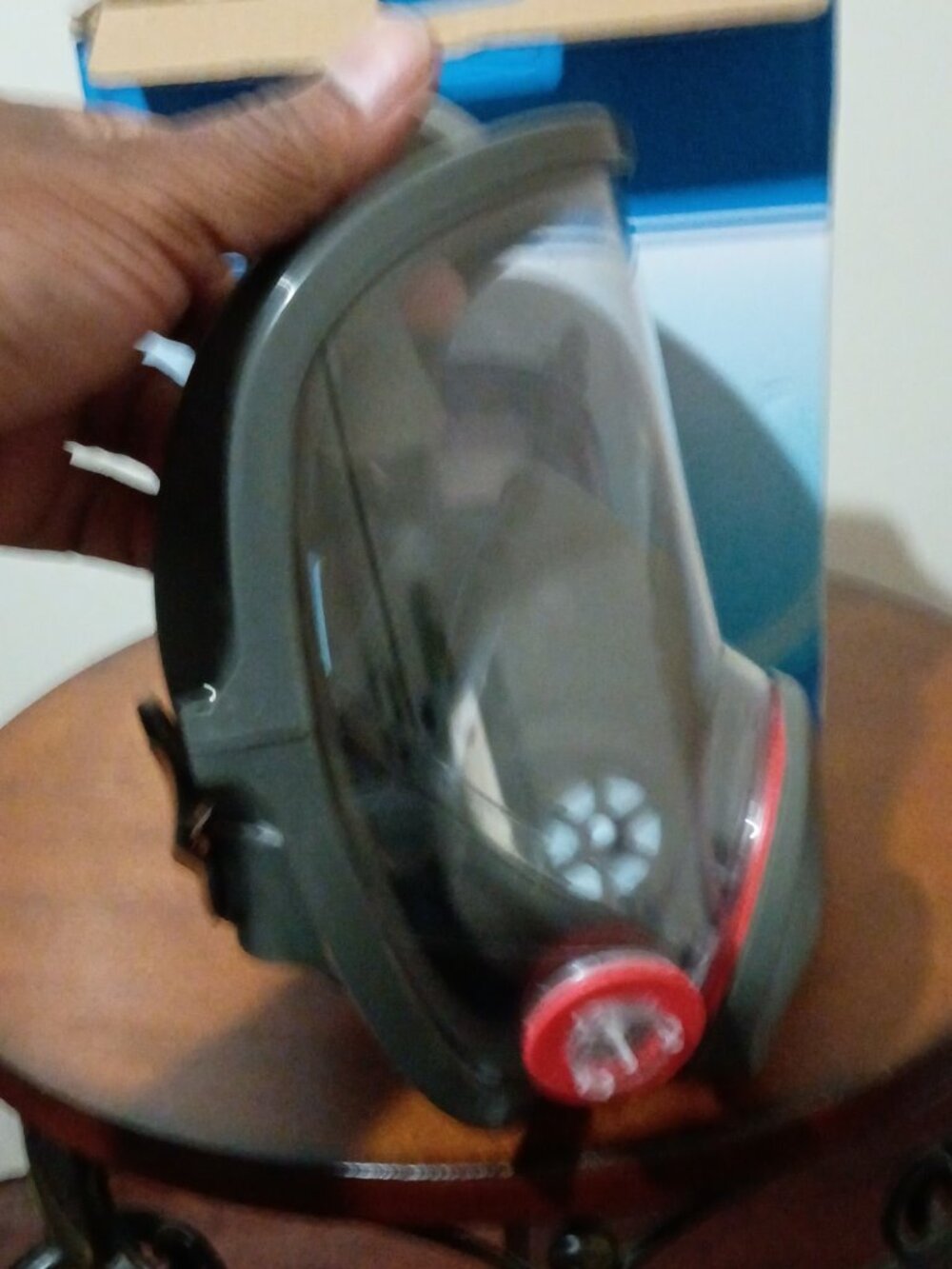 Full Facepiece Reusable Respirator Protection MEDIUM - Picture 6 of 12